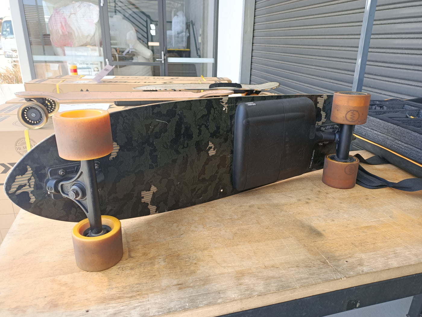 DOT CRUISER Electric Skateboard - Demo Model