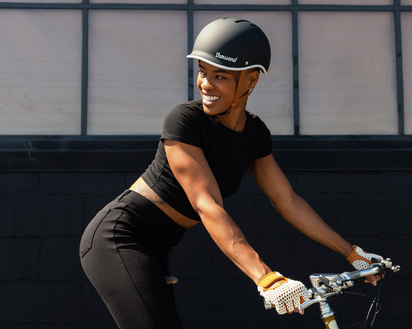 Thousand Helmet Heritage 2 - Carbon Black